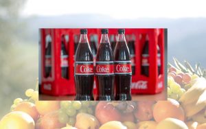 Glasflasche in Retro-Optik: Sonderedition zum 90. Geburtstag von Coca-Cola in Deutschland