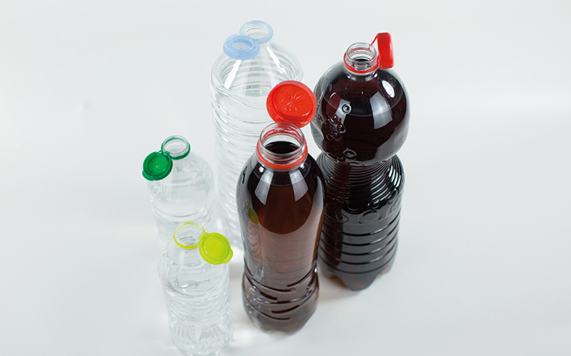 Eine Umfrage zu den an Flaschen befestigten Verschlüssen: Verbraucher schätzen vor allem die Produktsicherheit und Benutzerfreundlichkeit