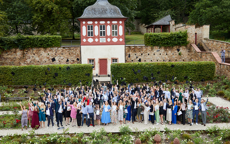 Hochschule Geisenheim verabschiedet 162 Absolventinnen und Absolventen